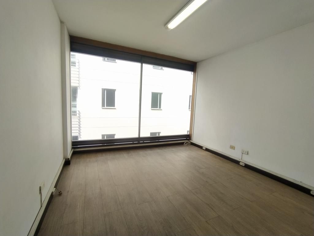 Oficina en arriendo Cundinamarca Bogotá Chico Norte Et Iii 20 m2 Habitaciones 0 Baños 0 Garajes 1 Precio $1250000