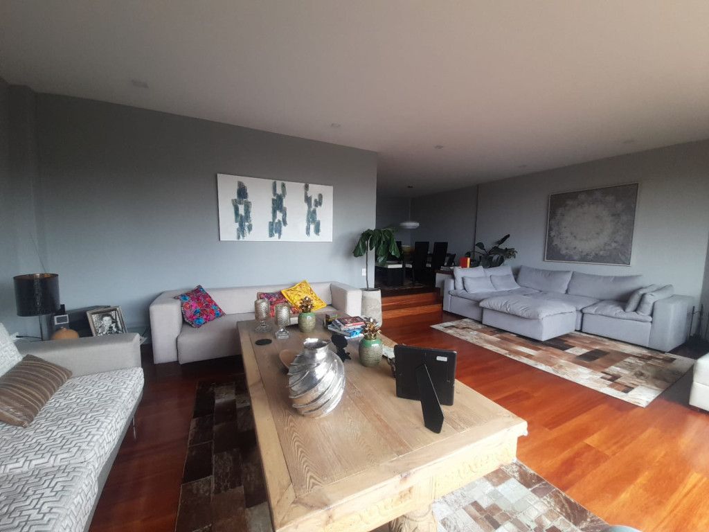 Apartamento en arriendo Cundinamarca Bogotá Los Rosales 145 m2 Habitaciones 2 Baños 3 Garajes 2 Precio $10100000