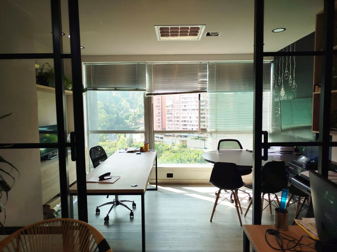 Oficina en venta Antioquia Medellín Los Balsos No1 41 m2 Habitaciones 0 Baños 0 Garajes 2 Precio $575000000