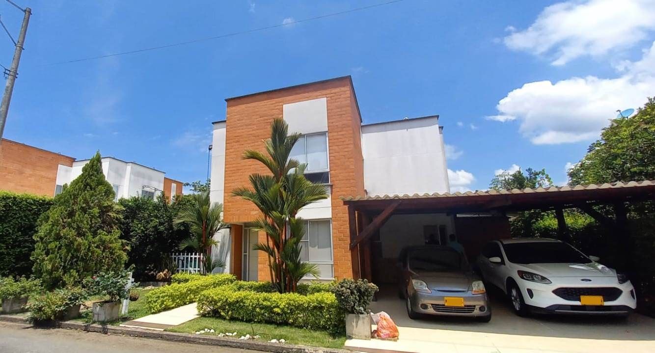 Casa Campestre en venta Valle Del Cauca Jamundí El Dorado 390 m2 Habitaciones 4 Baños 8 Garajes 4 Precio $830000000
