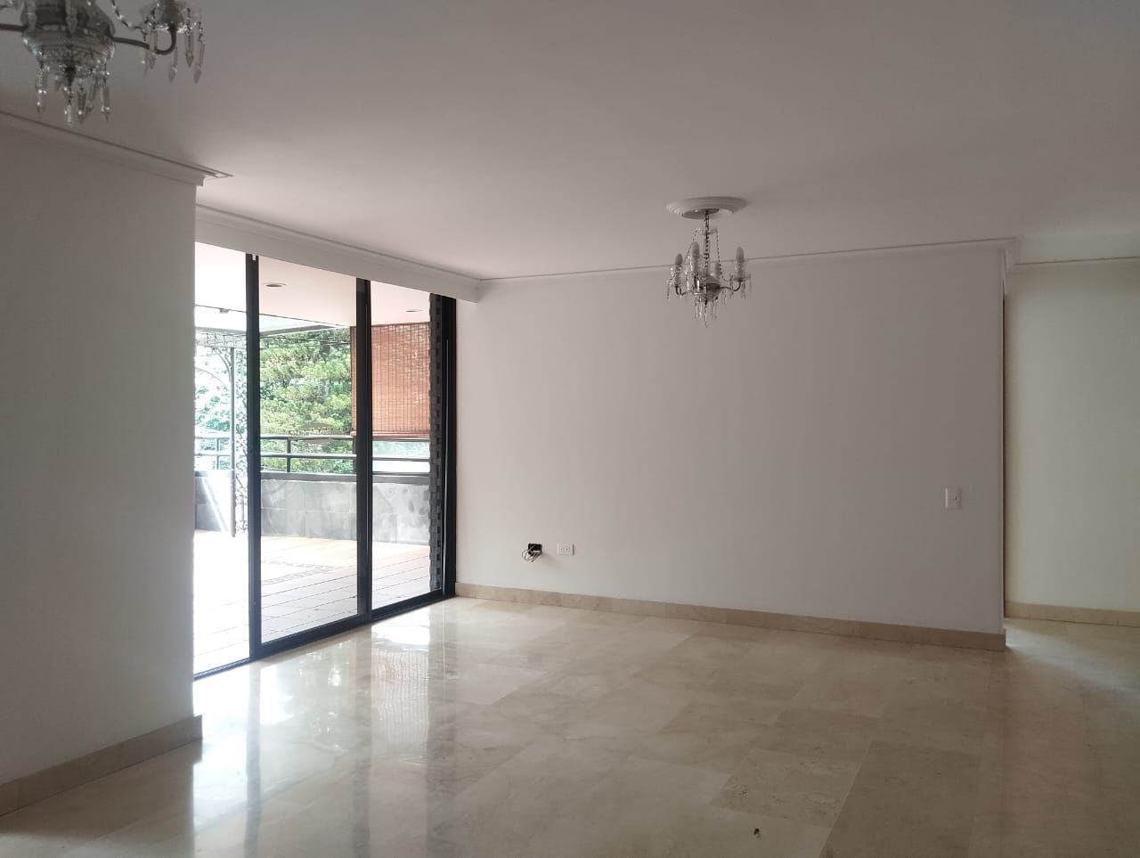 Apartamento en arriendo Antioquia Medellín Asomadera No2 150 m2 Habitaciones 2 Baños 4 Garajes 3 Precio $4600000