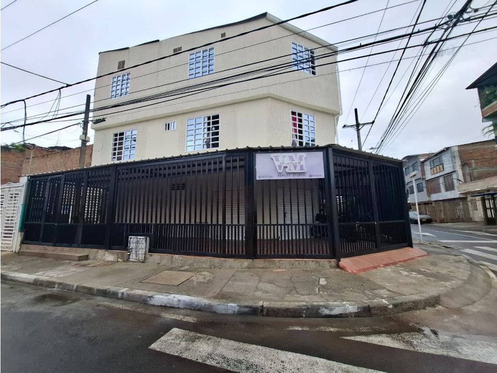Edificio en venta Valle Del Cauca Cali Troncal 300 m2 Habitaciones 11 Baños 5 Garajes 3 Precio $1100000000