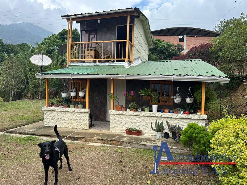 Casa en venta Antioquia Girardota Centro 2500 m2 Habitaciones 3 Baños 2 Garajes 0 Precio $350000000