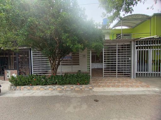 Casa en venta Huila Neiva Manzanares 102 m2 Habitaciones 3 Baños 2 Garajes 2 Precio $200000000