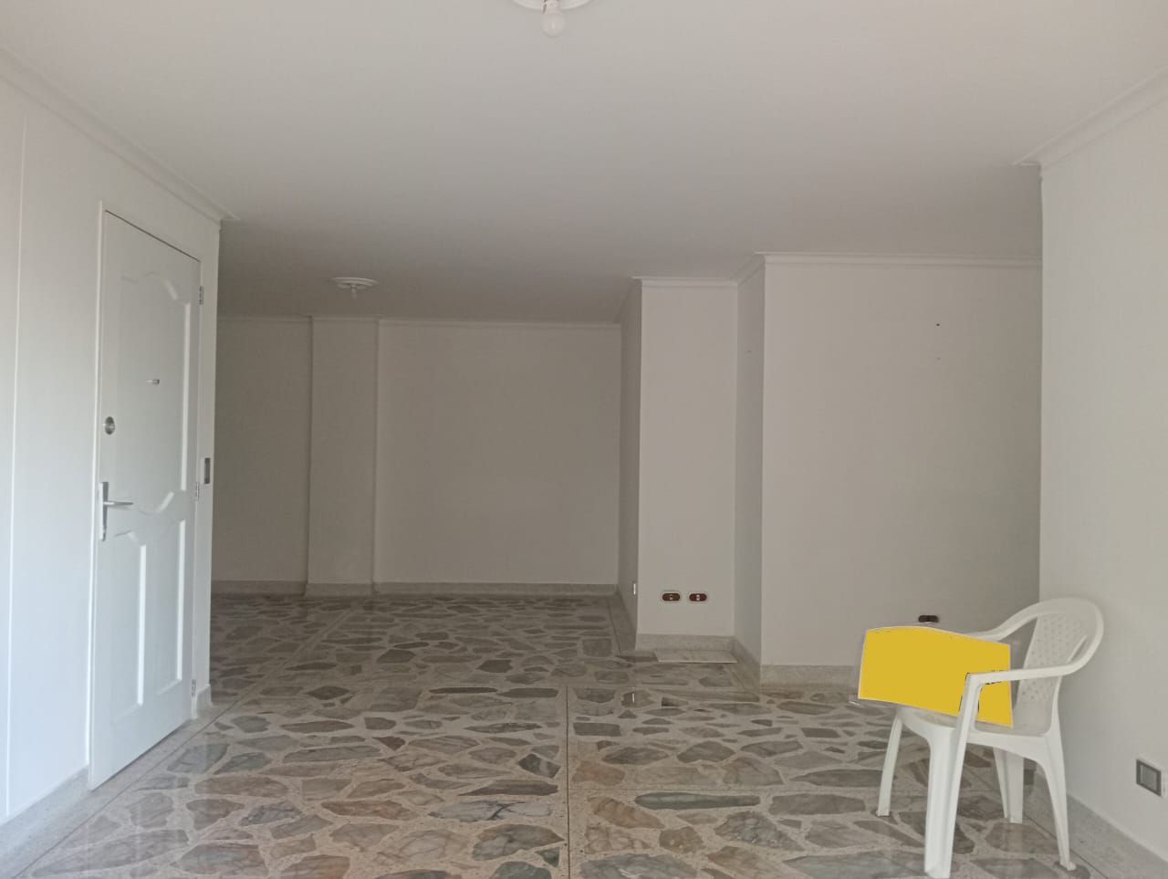 Apartamento en arriendo o venta Antioquia Medellín Laureles 169 m2 Habitaciones 4 Baños 4 Garajes 2 Precio venta $835000000 Precio arriendo $3800000