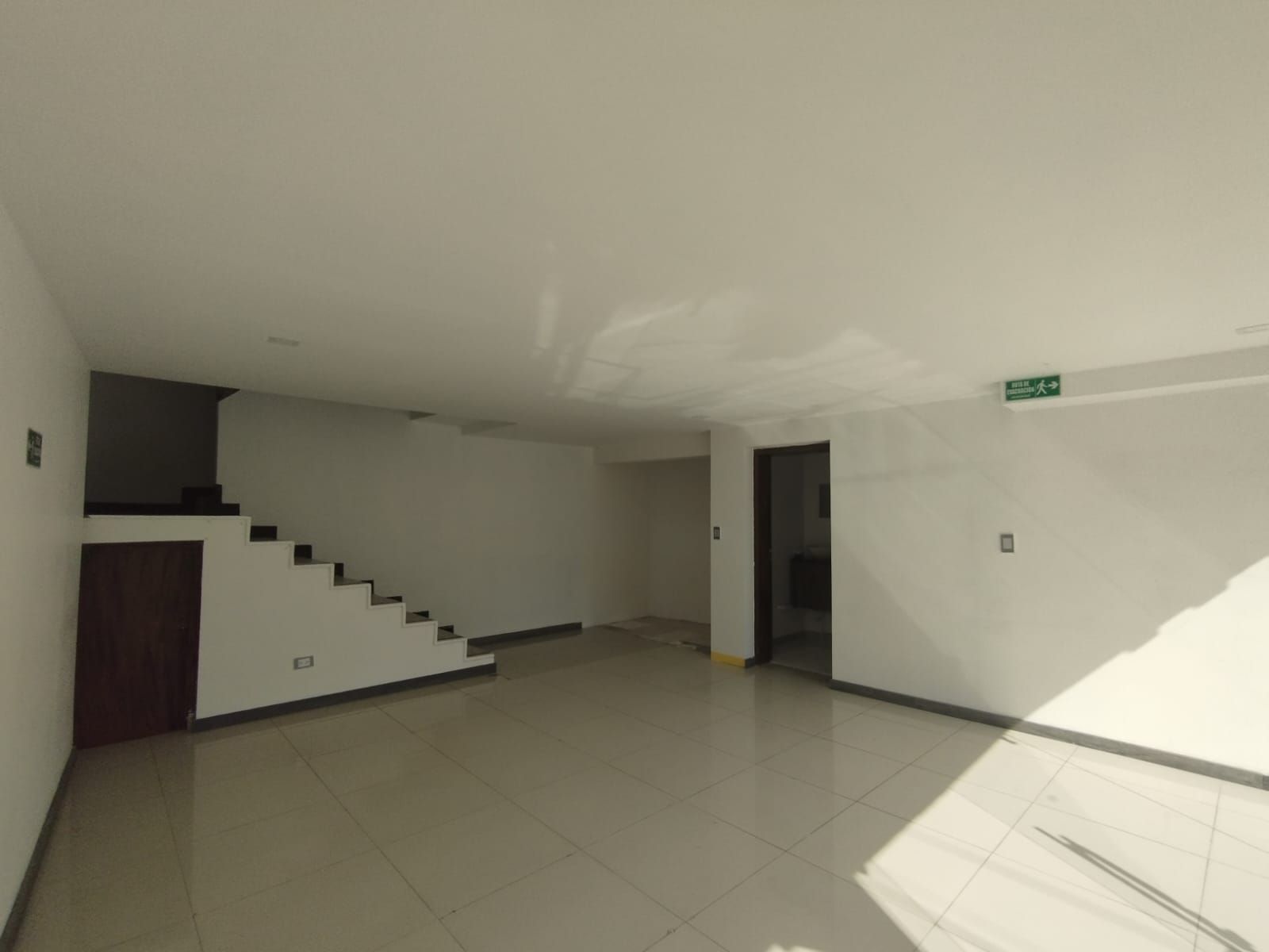 Local en arriendo Risaralda Pereira Circunvalar 120 m2 Habitaciones 0 Baños 0 Garajes 1 Precio $3200000