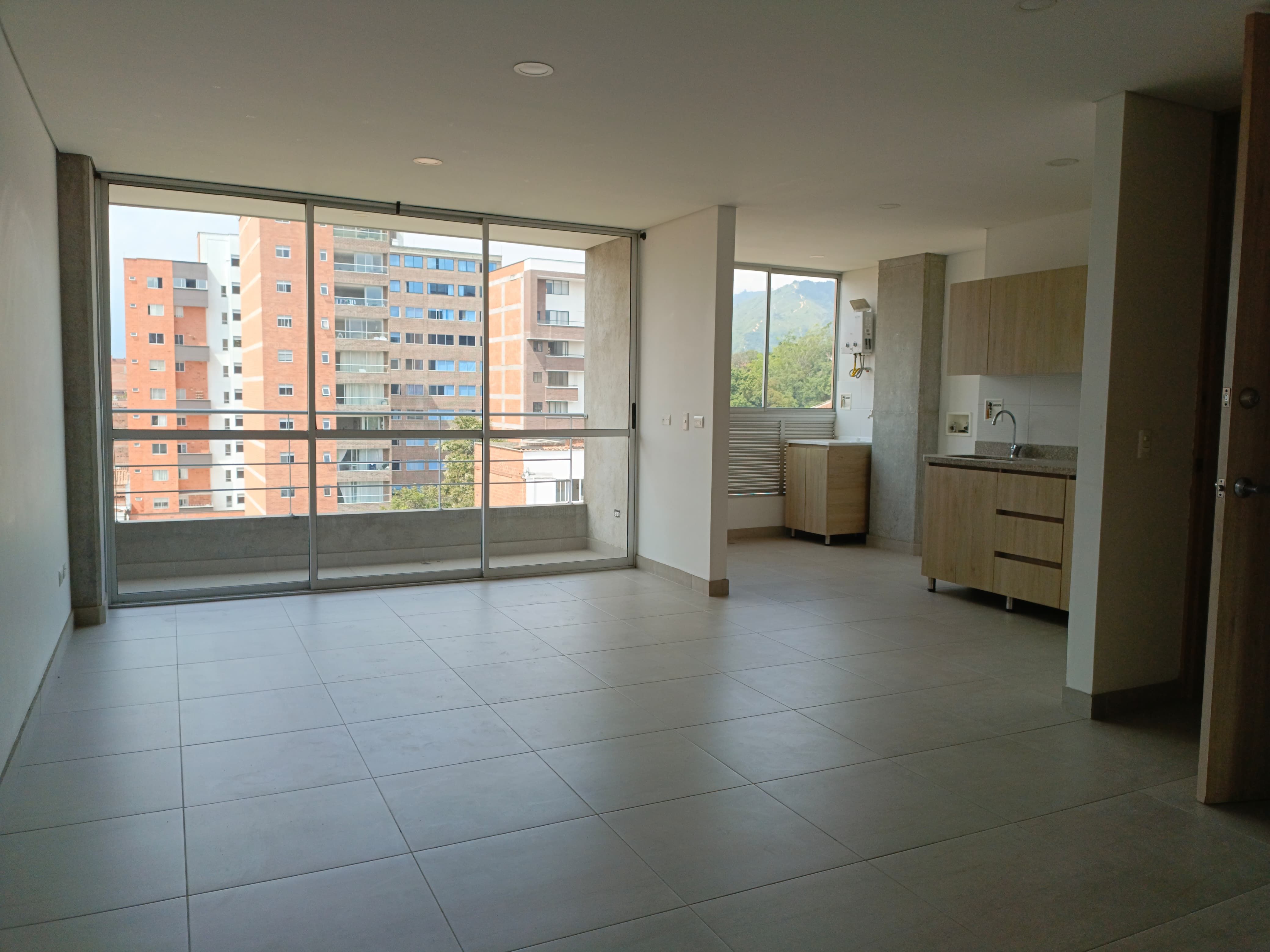 Apartamento en arriendo Antioquia Medellín El Nogal- Los Almendros 62 m2 Habitaciones 1 Baños 0 Garajes 2 Precio $2700000