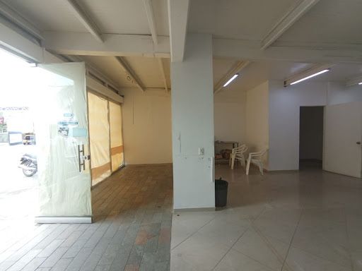 Local en arriendo Antioquia Medellín Caribe 75 m2 Habitaciones 0 Baños 1 Garajes 3 Precio $5500000