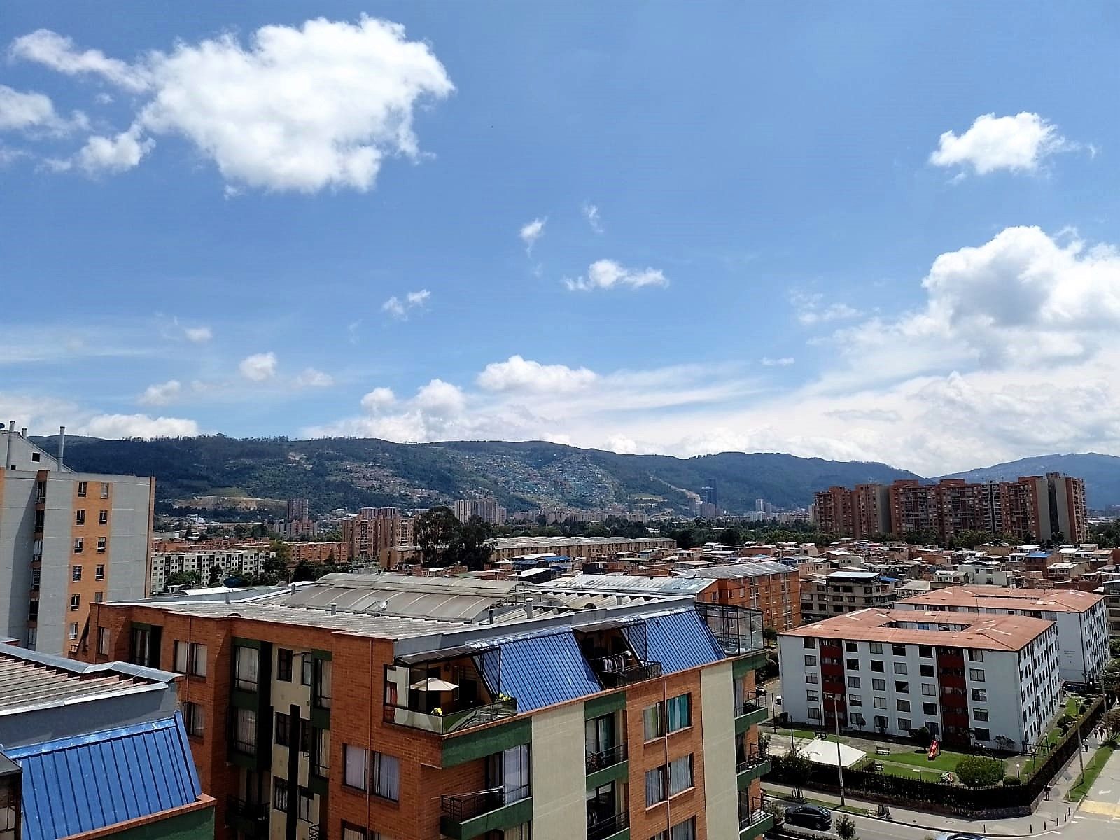 Apartamento en arriendo Cundinamarca Bogotá El Vervenal - Edif Forte Novo 63 m2 Habitaciones 3 Baños 2 Garajes 1 Precio $2279500