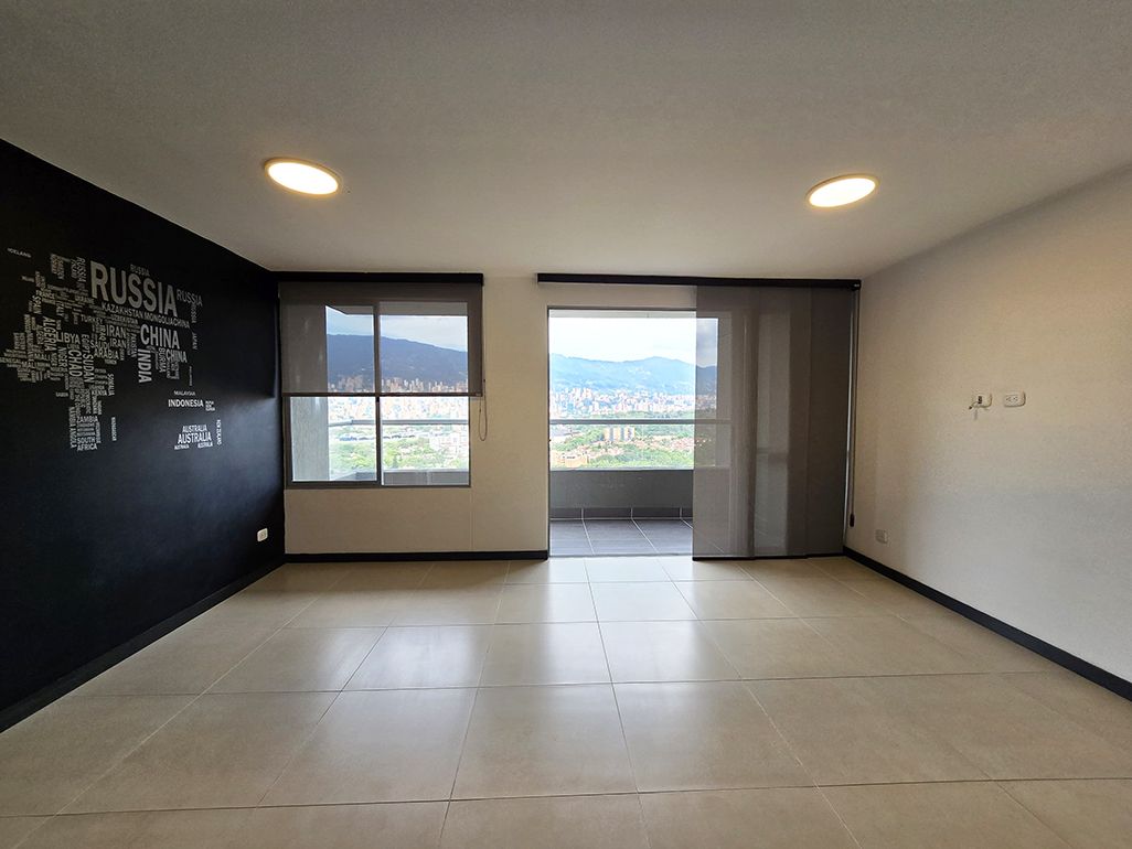 Apartamento en arriendo Antioquia Medellín Loma De Los Bernal 75 m2 Habitaciones 2 Baños 2 Garajes 2 Precio $4000000