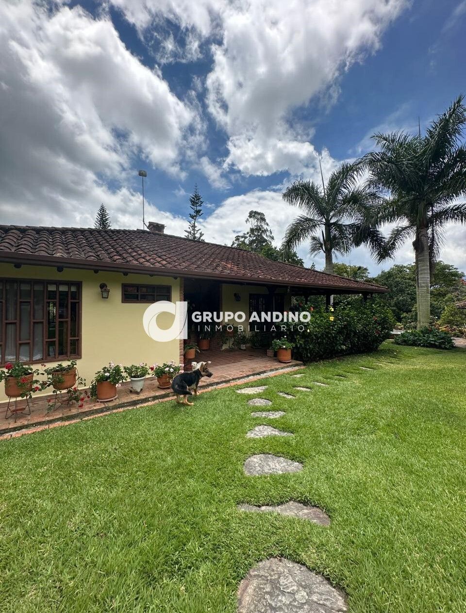 Casa Campestre en venta Santander Piedecuesta Argentina Antigua 1800 m2 Habitaciones 2 Baños 2 Garajes 4 Precio $900000000