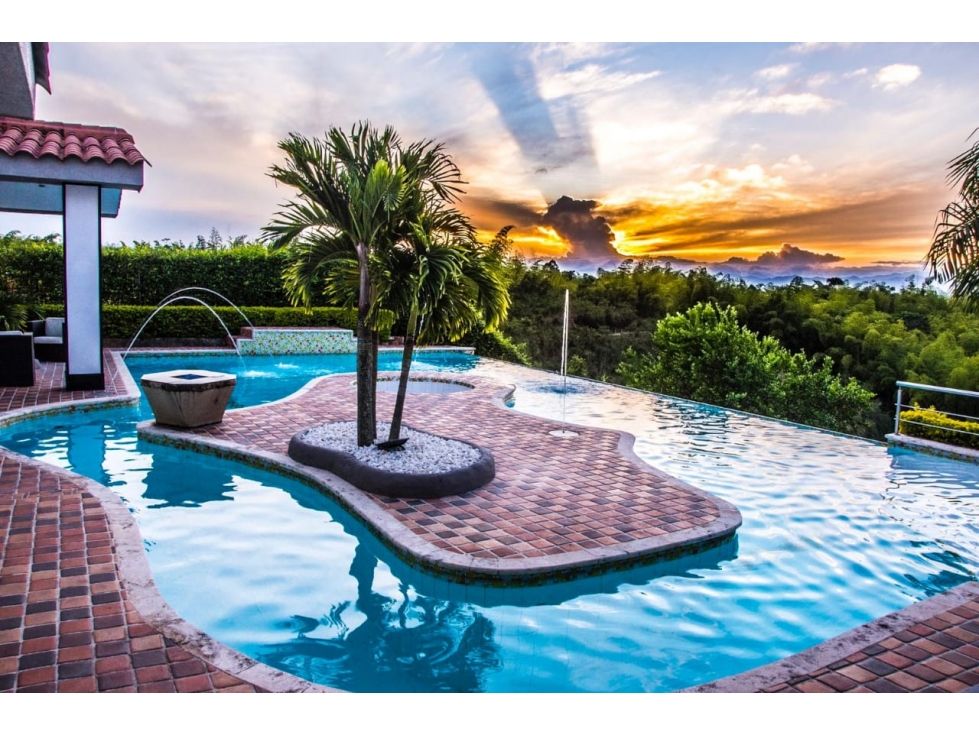 Casa Campestre en venta Risaralda Pereira Pereira 687 m2 Habitaciones 8 Baños 8 Garajes 4 Precio $2000000000