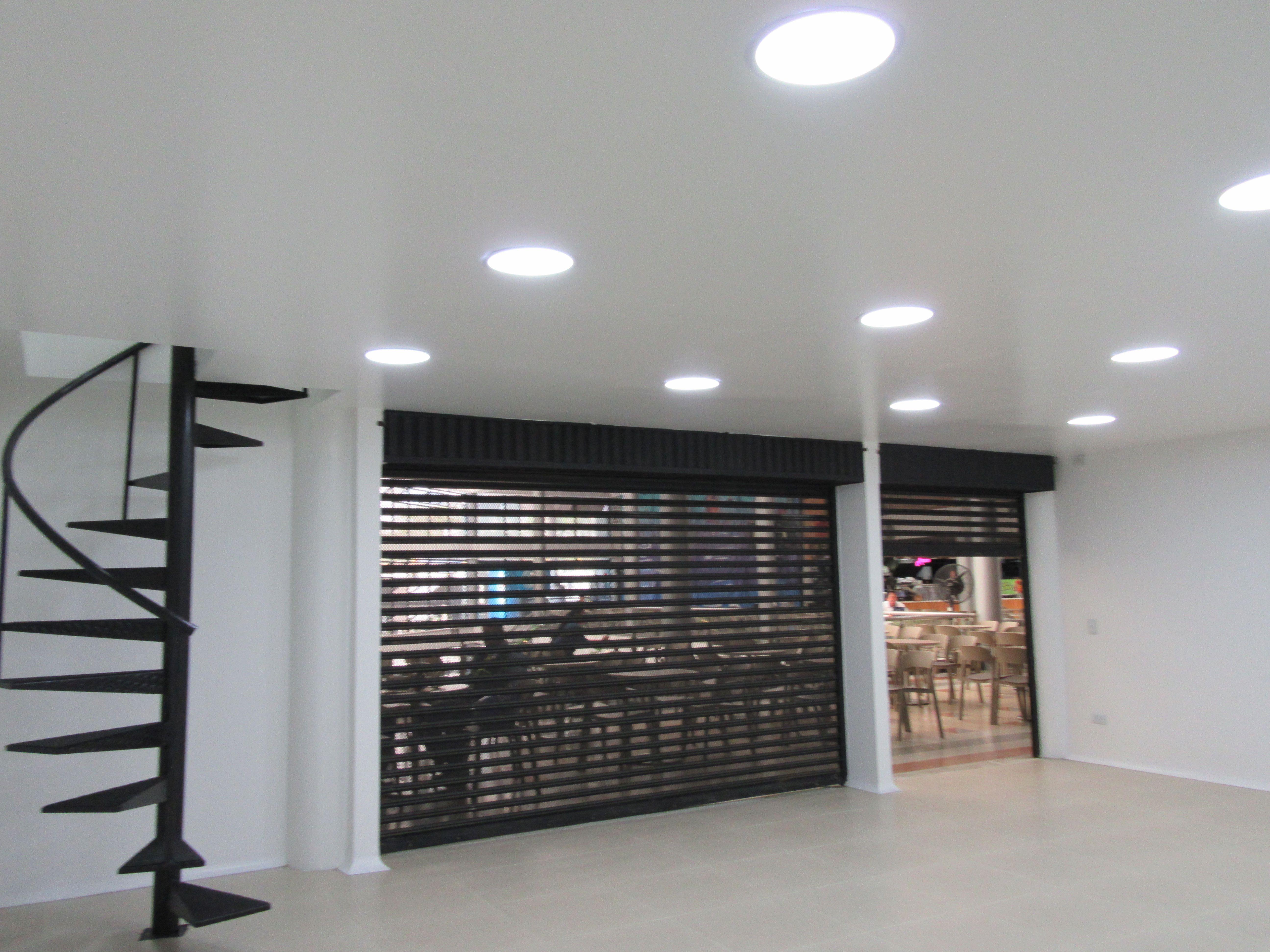 Local en arriendo Antioquia Medellín Manila 92 m2 Habitaciones 0 Baños 10 Garajes 0 Precio $14596688