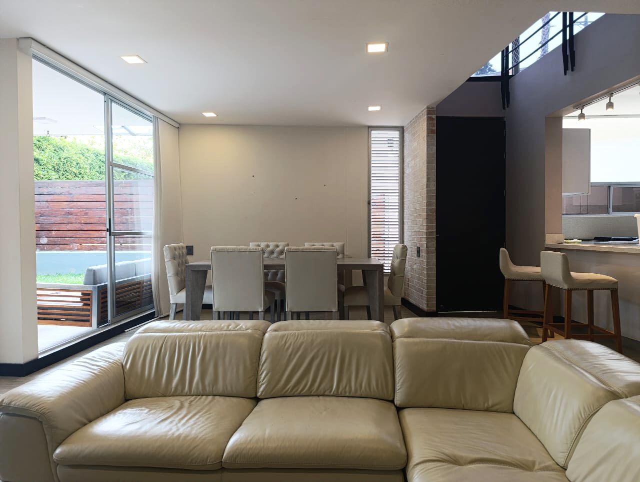 Casa en arriendo Antioquia Medellín El Tesoro 275 m2 Habitaciones 4 Baños 8 Garajes 3 Precio $9300000