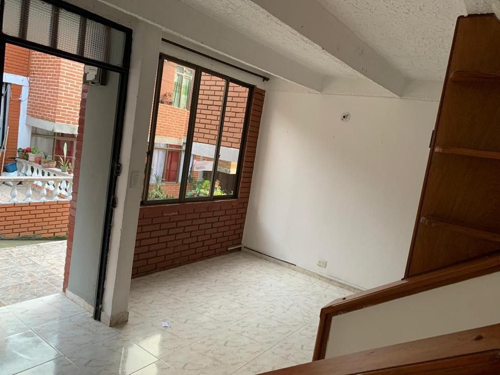 Casa en arriendo o venta Risaralda Pereira Los Molinos 98 m2 Habitaciones 5 Baños 3 Garajes 2 Precio venta $275000000 Precio arriendo $1600000