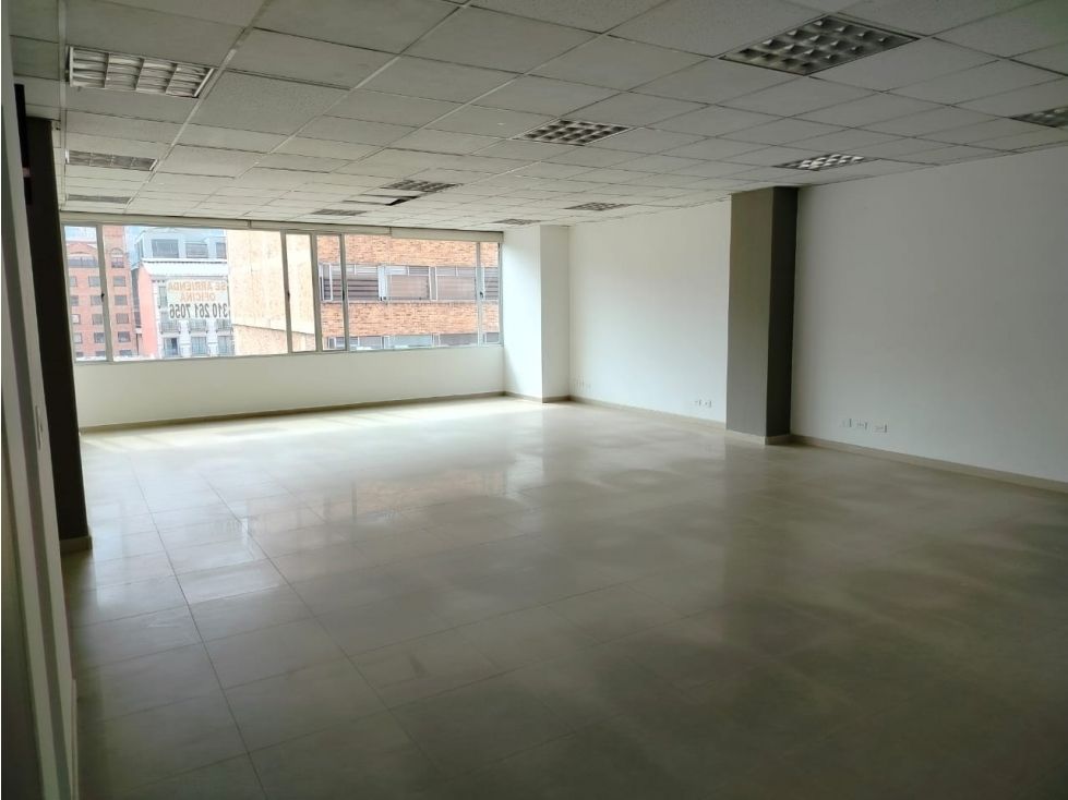 Oficina en arriendo Cundinamarca Bogotá Lago Gaitan 100 m2 Habitaciones 0 Baños 1 Garajes 1 Precio $5076485