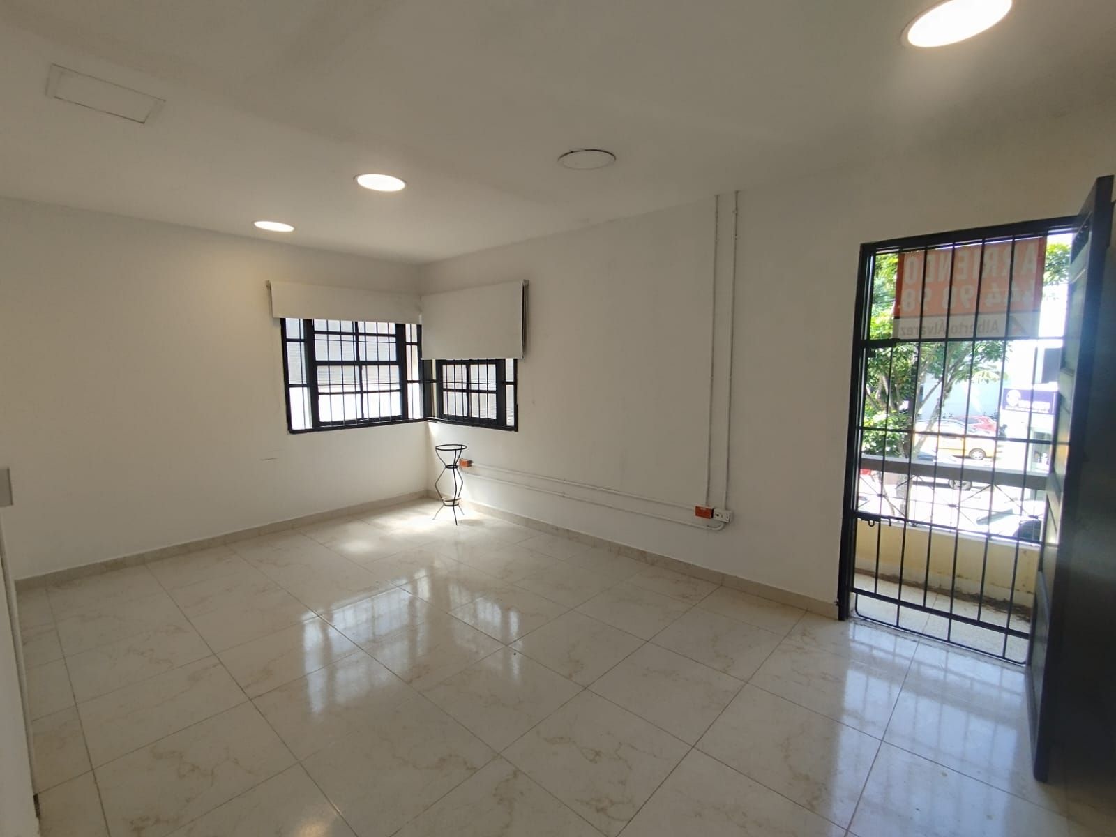 Casa en arriendo Antioquia Medellín Florida Nueva 186 m2 Habitaciones 8 Baños 5 Garajes 0 Precio $6300000