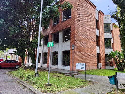 Local en arriendo Antioquia Itagüí Zona Industrial No 2 2511 m2 Habitaciones 0 Baños 6 Garajes 2 Precio $86704908