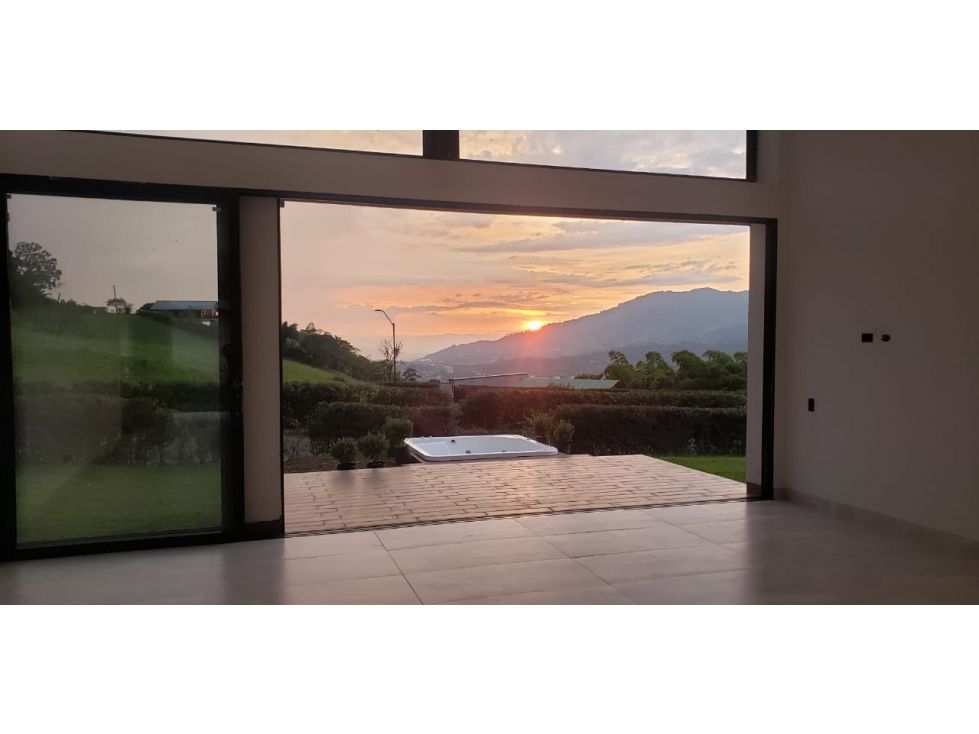 Casa Campestre en venta Risaralda Pereira Ur San Marcos 243 m2 Habitaciones 4 Baños 4 Garajes 2 Precio $1250000000