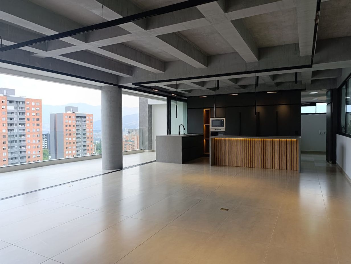 Apartamento en venta Antioquia Medellín La Florida 230 m2 Habitaciones 3 Baños 6 Garajes 4 Precio $2400000000