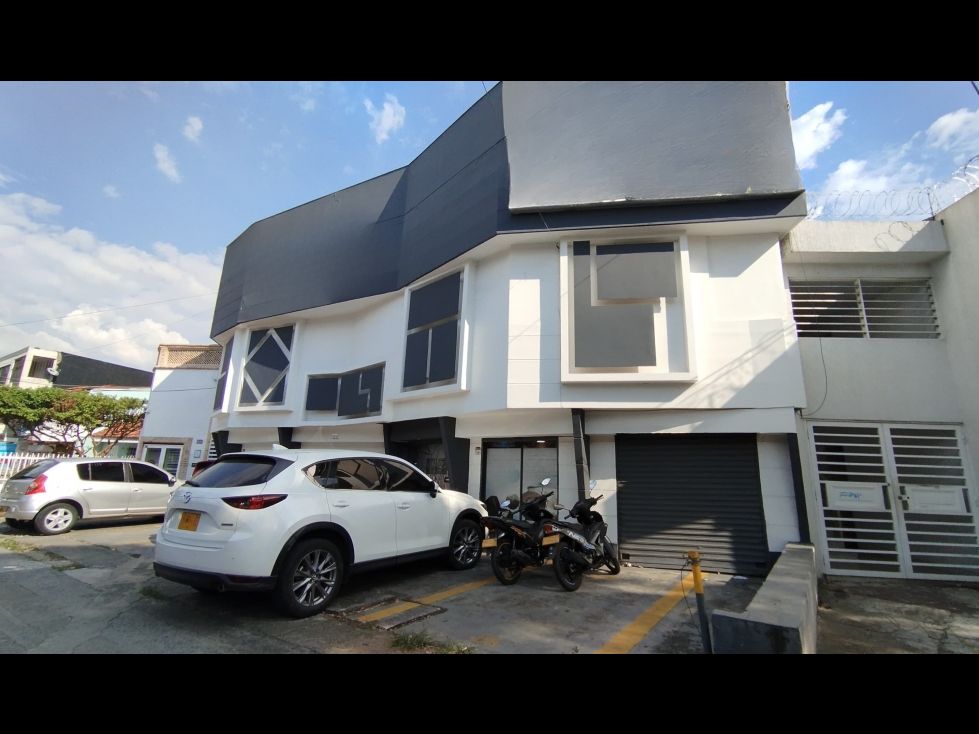 Edificio en venta Valle Del Cauca Cali Tequendama 650 m2 Habitaciones 16 Baños 7 Garajes 4 Precio $2200000000