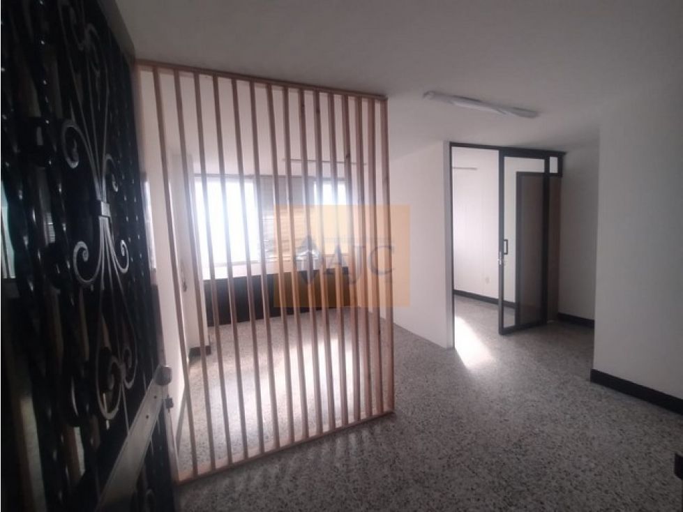 Oficina en arriendo Santander Bucaramanga Centro 28 m2 Habitaciones 0 Baños 1 Garajes 0 Precio $819000