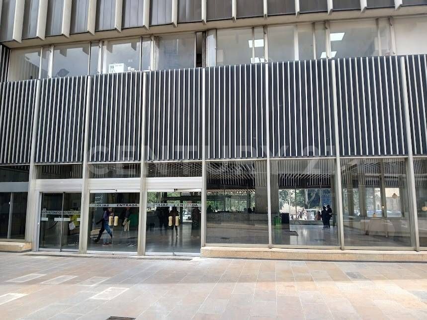 Oficina en venta Cundinamarca Bogotá La Veracruz 595 m2 Habitaciones 0 Baños 2 Garajes 3 Precio $3700000000