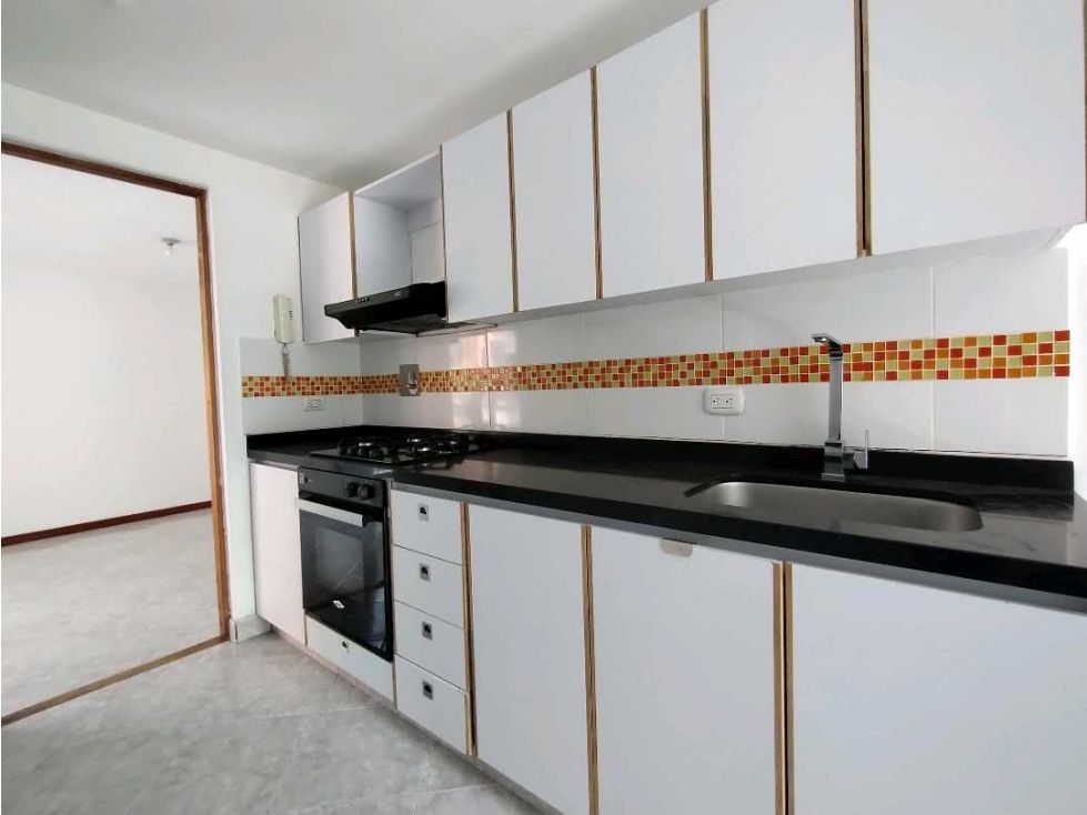 Apartamento en arriendo Antioquia Envigado Loma Linda 98 m2 Habitaciones 3 Baños 2 Garajes 1 Precio $3800000