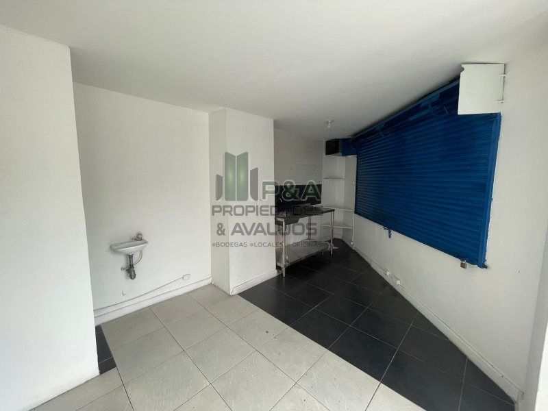 Local en arriendo Antioquia Medellín Doce De Octubre No2 25 m2 Habitaciones 0 Baños 1 Garajes 0 Precio $1500000