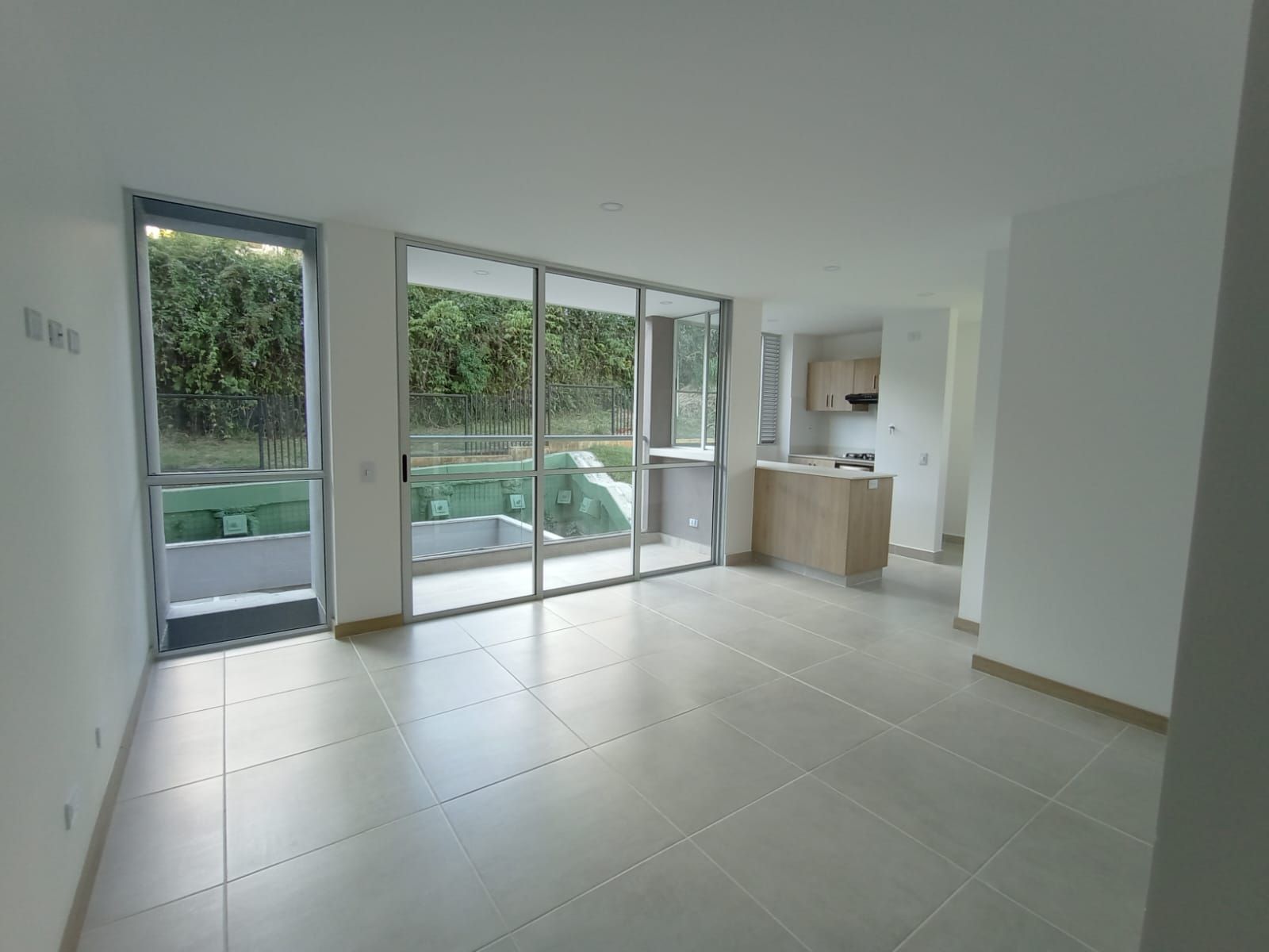 Apartamento en arriendo Antioquia Rionegro El Faro 76 m2 Habitaciones 3 Baños 2 Garajes 1 Precio $2300000