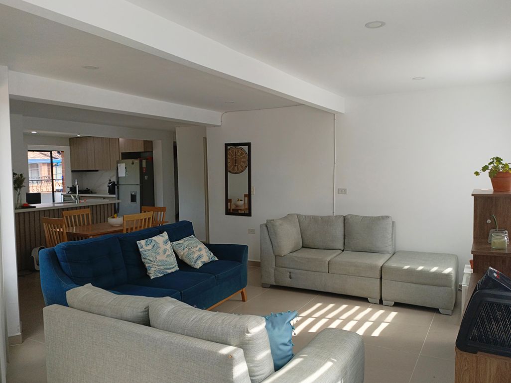 Casa en venta Antioquia Medellín La Mota 106 m2 Habitaciones 2 Baños 2 Garajes 2 Precio $445000000