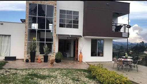 Finca en venta Antioquia Marinilla Marinilla 240 m2 Habitaciones 4 Baños 2 Garajes 1 Precio $1400000000