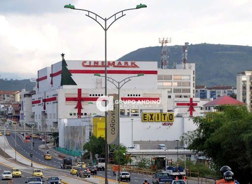 Local Comercial en venta Santander Floridablanca Br Recodo De La Florida 93 m2 Habitaciones 0 Baños 10 Garajes 1 Precio $1800000000