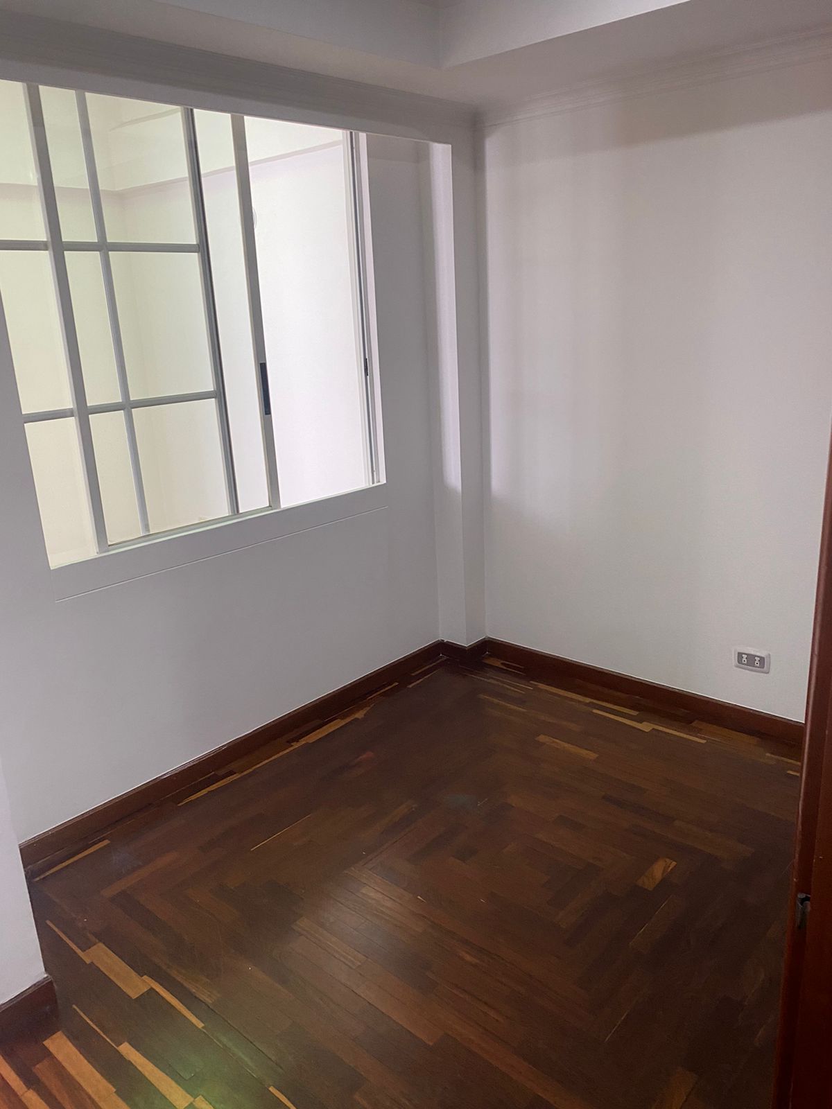 Casa en arriendo o venta Risaralda Pereira Los Alamos 300 m2 Habitaciones 4 Baños 4 Garajes 3 Precio venta $680000000 Precio arriendo $3800000