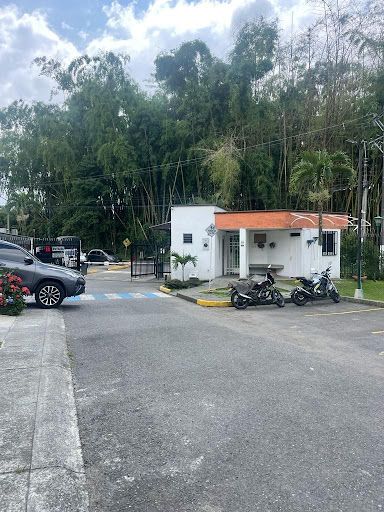 Casa en venta Risaralda Dosquebradas Br La Pradera 80 m2 Habitaciones 3 Baños 4 Garajes 2 Precio $300000000