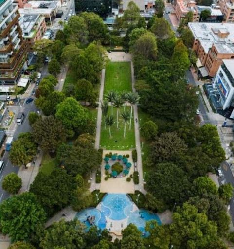 Oficina en arriendo Cundinamarca Bogotá Chicó Norte 348 m2 Habitaciones 0 Baños 4 Garajes 7 Precio $30760000
