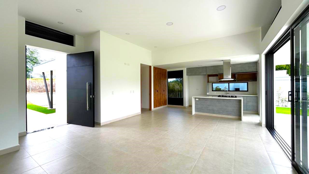 Casa en arriendo Risaralda Pereira Cerritos 234 m2 Habitaciones 3 Baños 6 Garajes 3 Precio $7500000