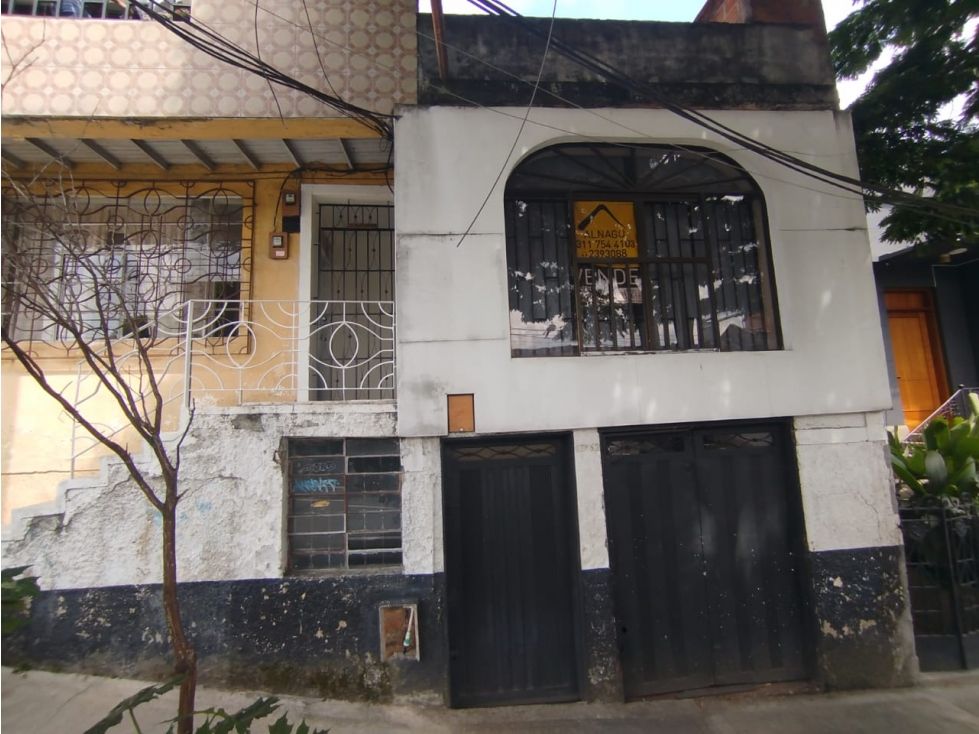 Apartamento en venta Antioquia Medellín Prado 151 m2 Habitaciones 4 Baños 4 Garajes 0 Precio $350000000