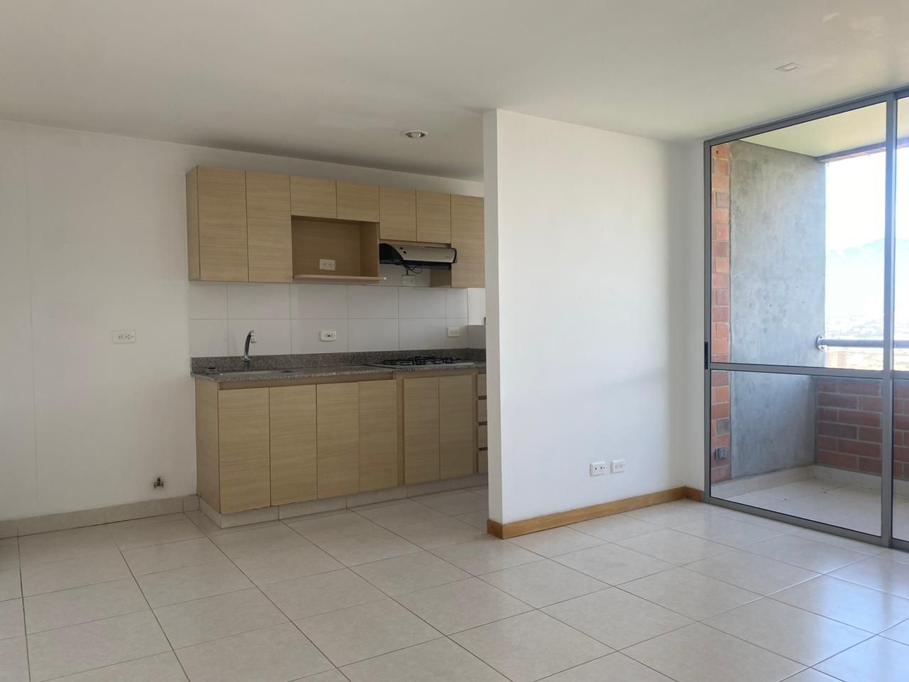 Apartamento en arriendo Antioquia Envigado Primavera 70 m2 Habitaciones 2 Baños 2 Garajes 1 Precio $3850000