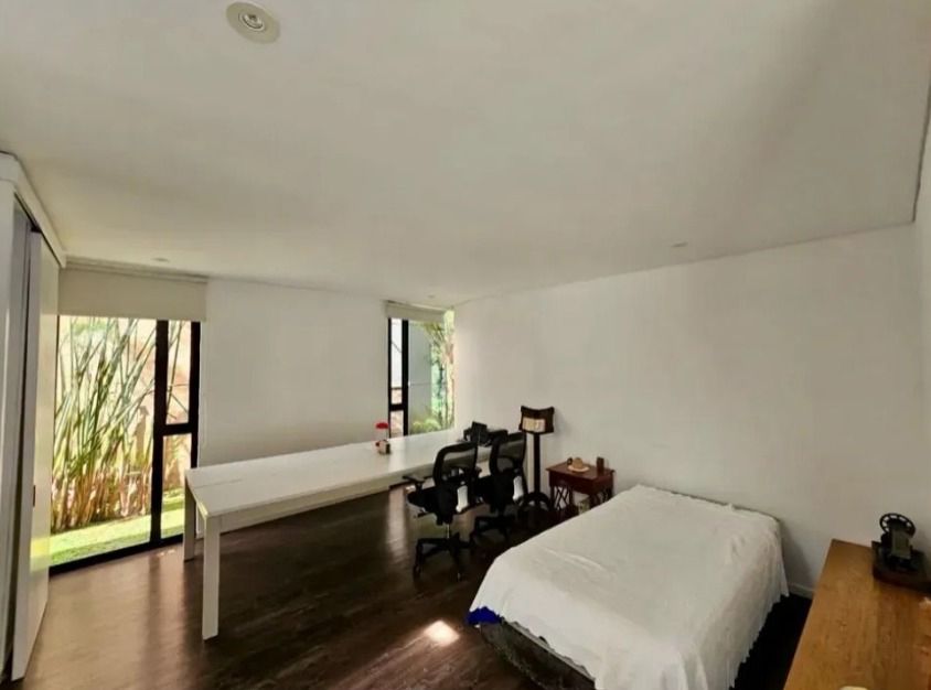 Casa en venta Antioquia Rionegro Belchite 246 m2 Habitaciones 2 Baños 4 Garajes 3 Precio $2250000000