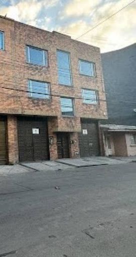 Bodega en venta Cundinamarca Bogotá La Cabaña 550 m2 Habitaciones 0 Baños 8 Garajes 0 Precio $1600000000