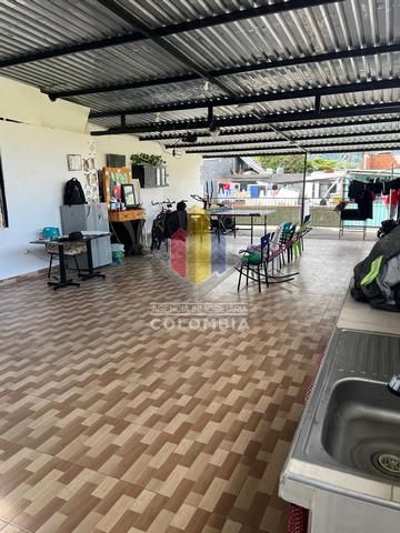 Casa en venta Tolima Ibagué Calarca 210 m2 Habitaciones 7 Baños 8 Garajes 2 Precio $500000000