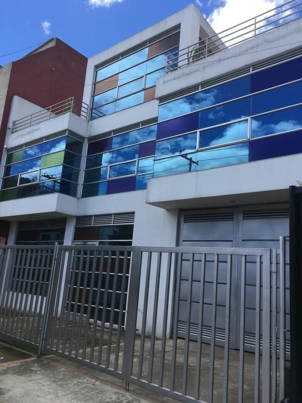 Edificio en arriendo Cundinamarca Bogotá Alcazares 240 m2 Habitaciones 0 Baños 4 Garajes 1 Precio $15000000