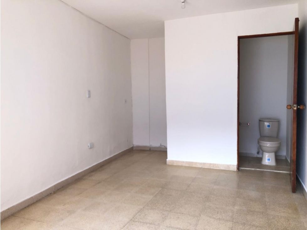 Local en arriendo Antioquia Itagüí Centro 18 m2 Habitaciones 0 Baños 0 Garajes 1 Precio $1400000