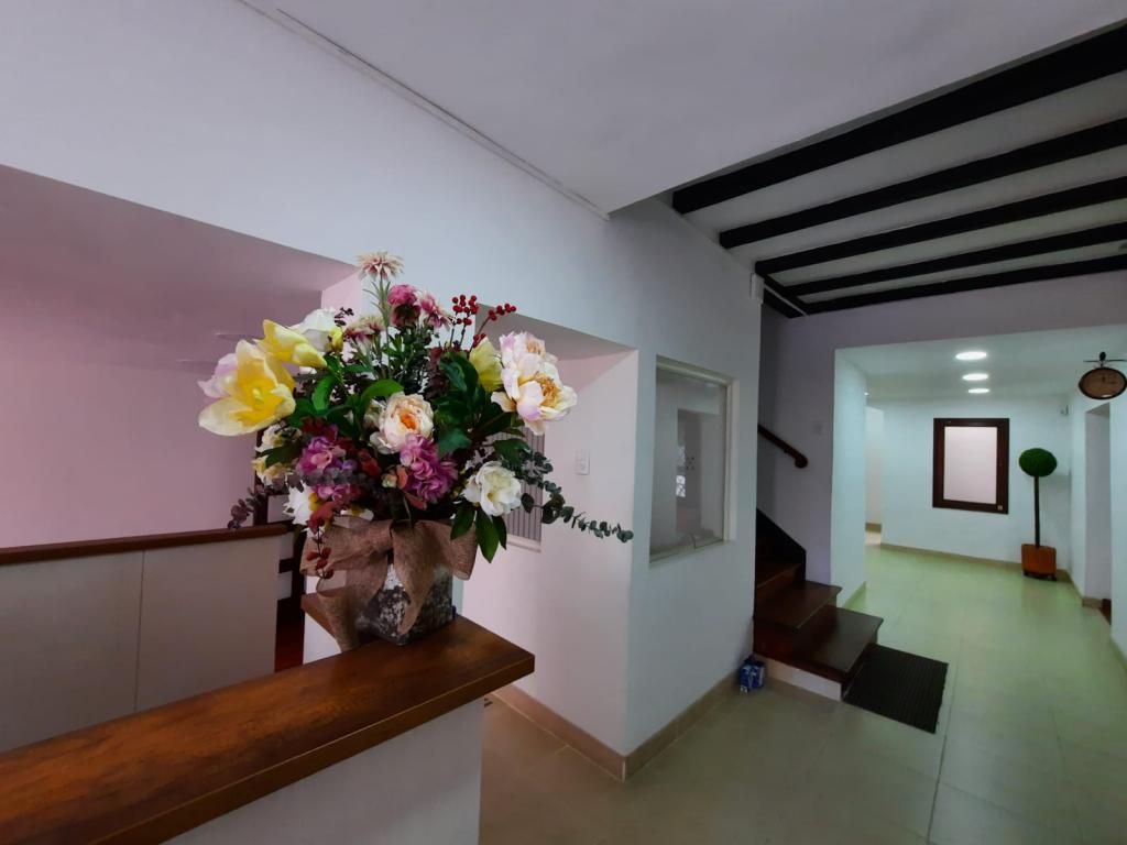 Oficina en arriendo Cundinamarca Bogotá Quinta Camacho 680 m2 Habitaciones 0 Baños 9 Garajes 8 Precio $23000000