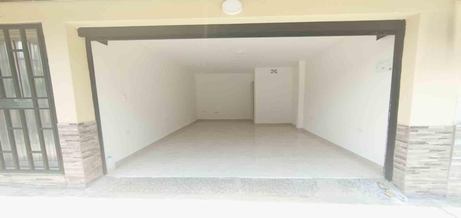 Local en arriendo Antioquia Medellín Cristobal 15 m2 Habitaciones 0 Baños 0 Garajes 1 Precio $1200000