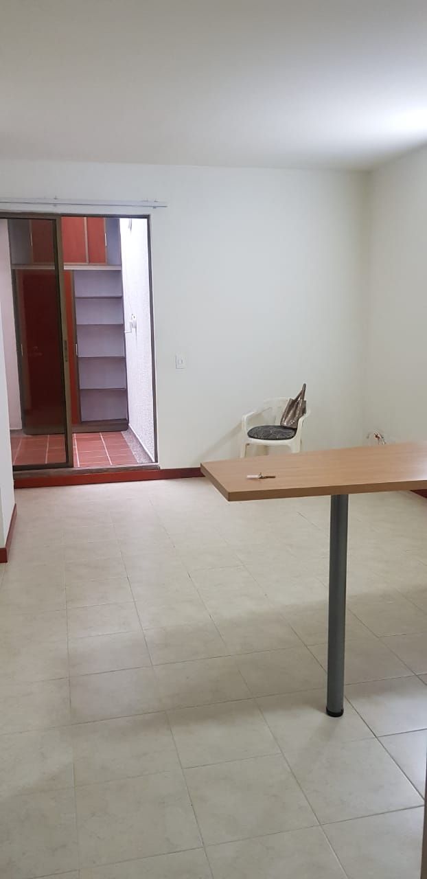 Apartaestudio en arriendo Risaralda Pereira Popular Modelo 50 m2 Habitaciones 1 Baños 2 Garajes 2 Precio $1300000