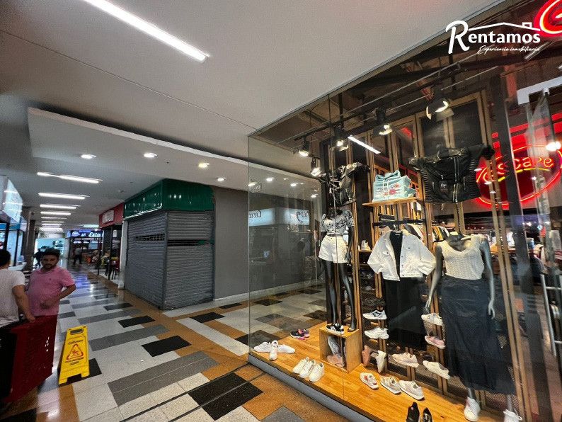 Local en arriendo Antioquia Itagüí Camparola 30 m2 Habitaciones 0 Baños 0 Garajes 0 Precio $4800000