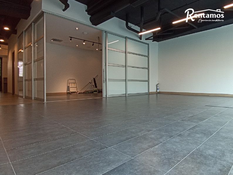 Oficina en arriendo Antioquia Medellín El Tesoro 130 m2 Habitaciones 0 Baños 10 Garajes 2 Precio $11000000