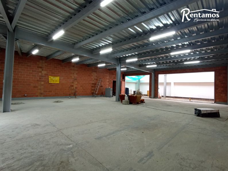 Local en arriendo Antioquia Medellín La America 320 m2 Habitaciones 0 Baños 1 Garajes 0 Precio $20000000